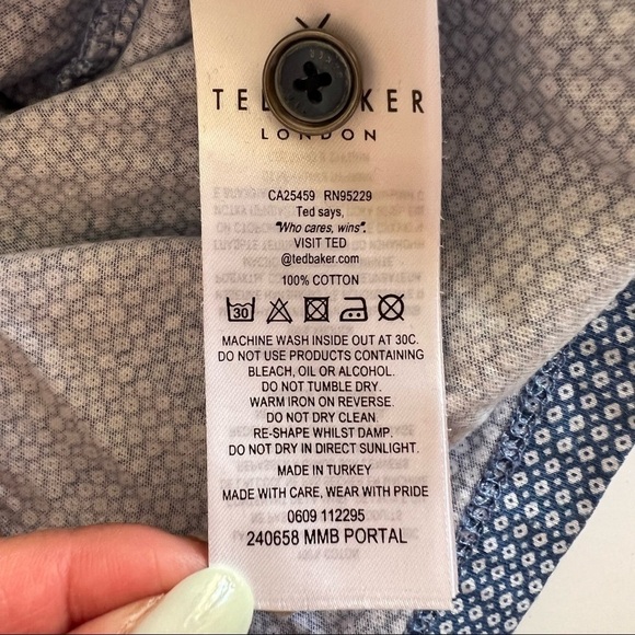 Men's Ted Baker London T-shirt Pocket Polo In Geometric Blue & White Print Sz 5 - Picture 7 of 9